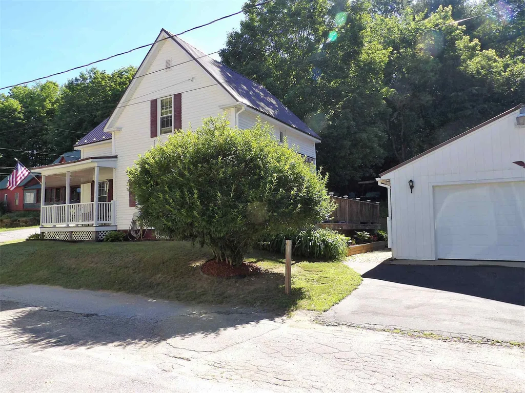 20 Russell Street Franklin NH 03235