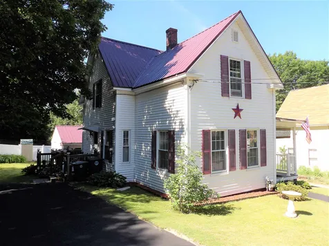 20 Russell Street Franklin NH 03235