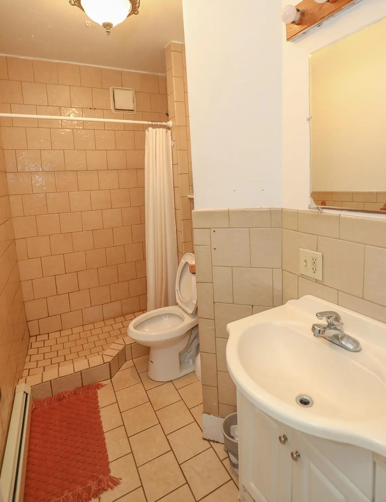 2 Spruce Avenue Claremont NH 03743