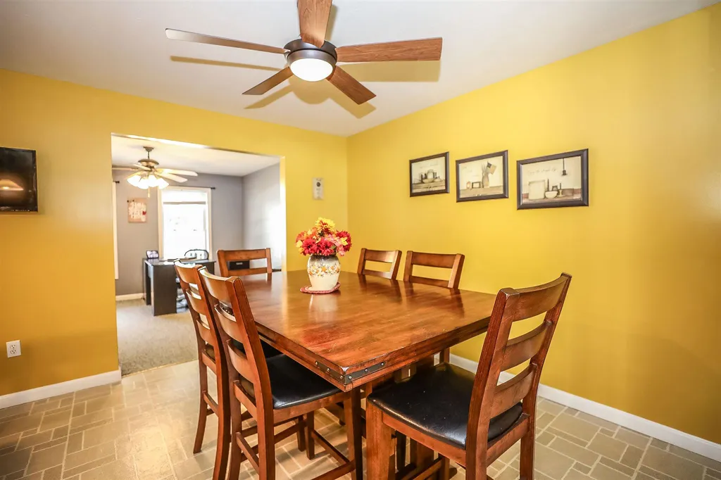 14 Lennox Street Hooksett NH 03106