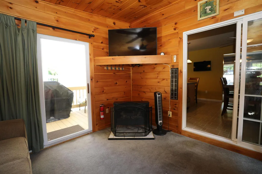 14 Lennox Street Hooksett NH 03106