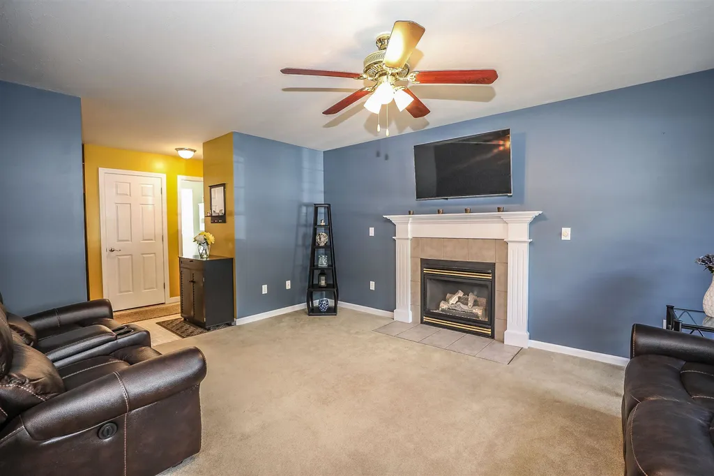 14 Lennox Street Hooksett NH 03106