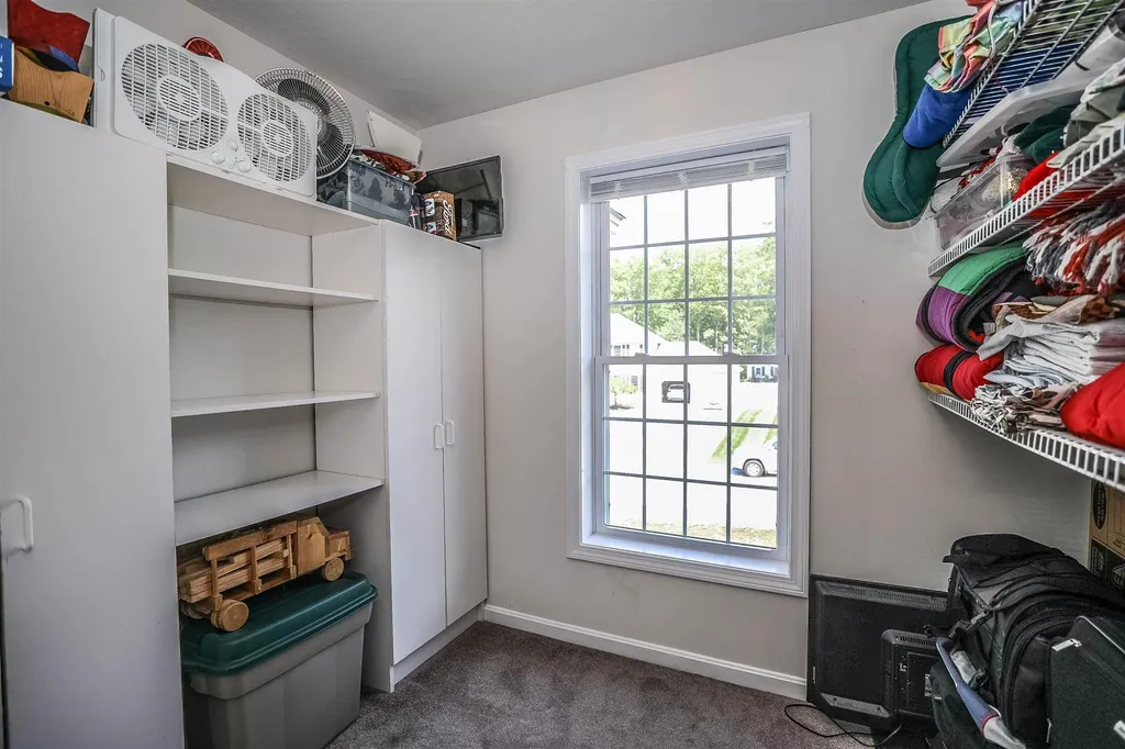 14 Lennox Street Hooksett NH 03106