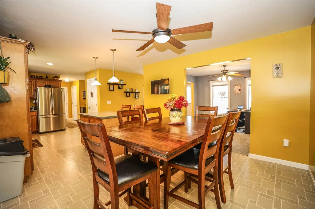 14 Lennox Street Hooksett NH 03106