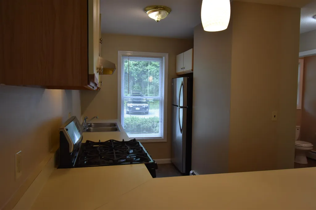 35 Potter Lane Enfield NH 03748