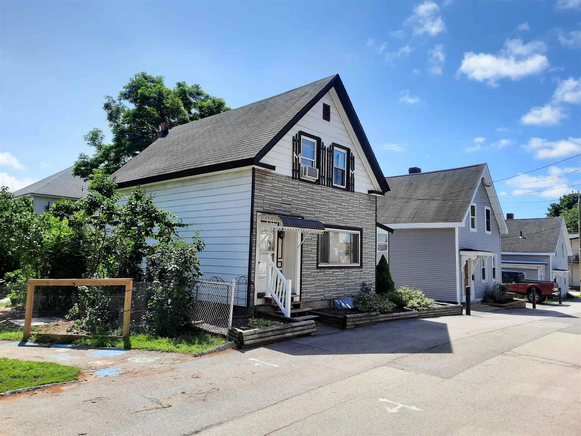 5 Salem Street Nashua NH 03064