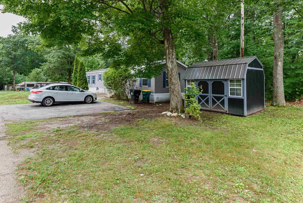 71 Tonka Street Rochester NH 03867
