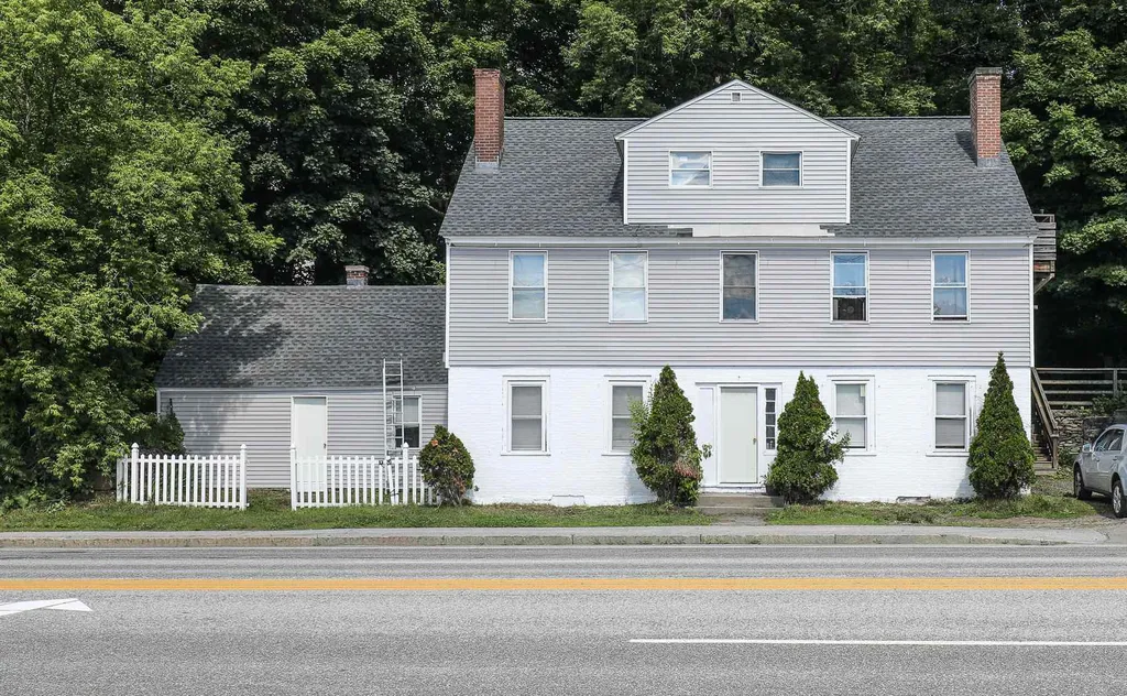 38 Washington Street Claremont NH 03743