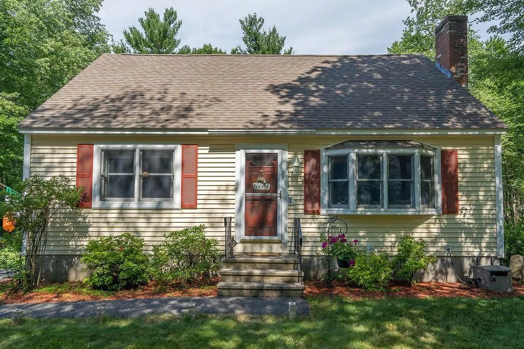 349 Main Dunstable Road Nashua NH 03062