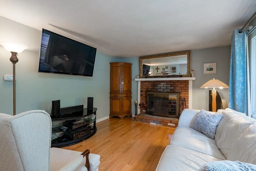 349 Main Dunstable Road Nashua NH 03062
