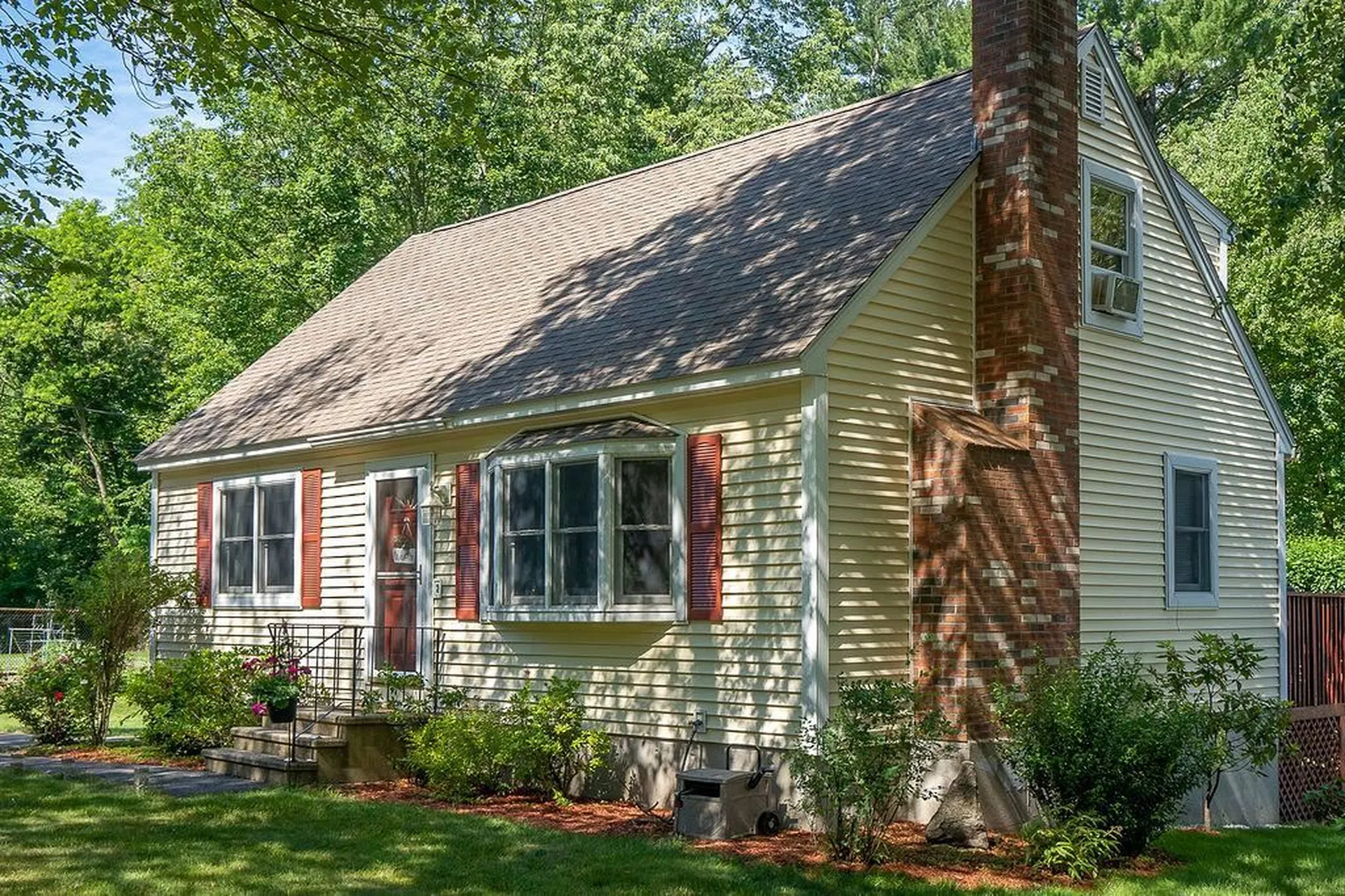 349 Main Dunstable Road Nashua NH 03062