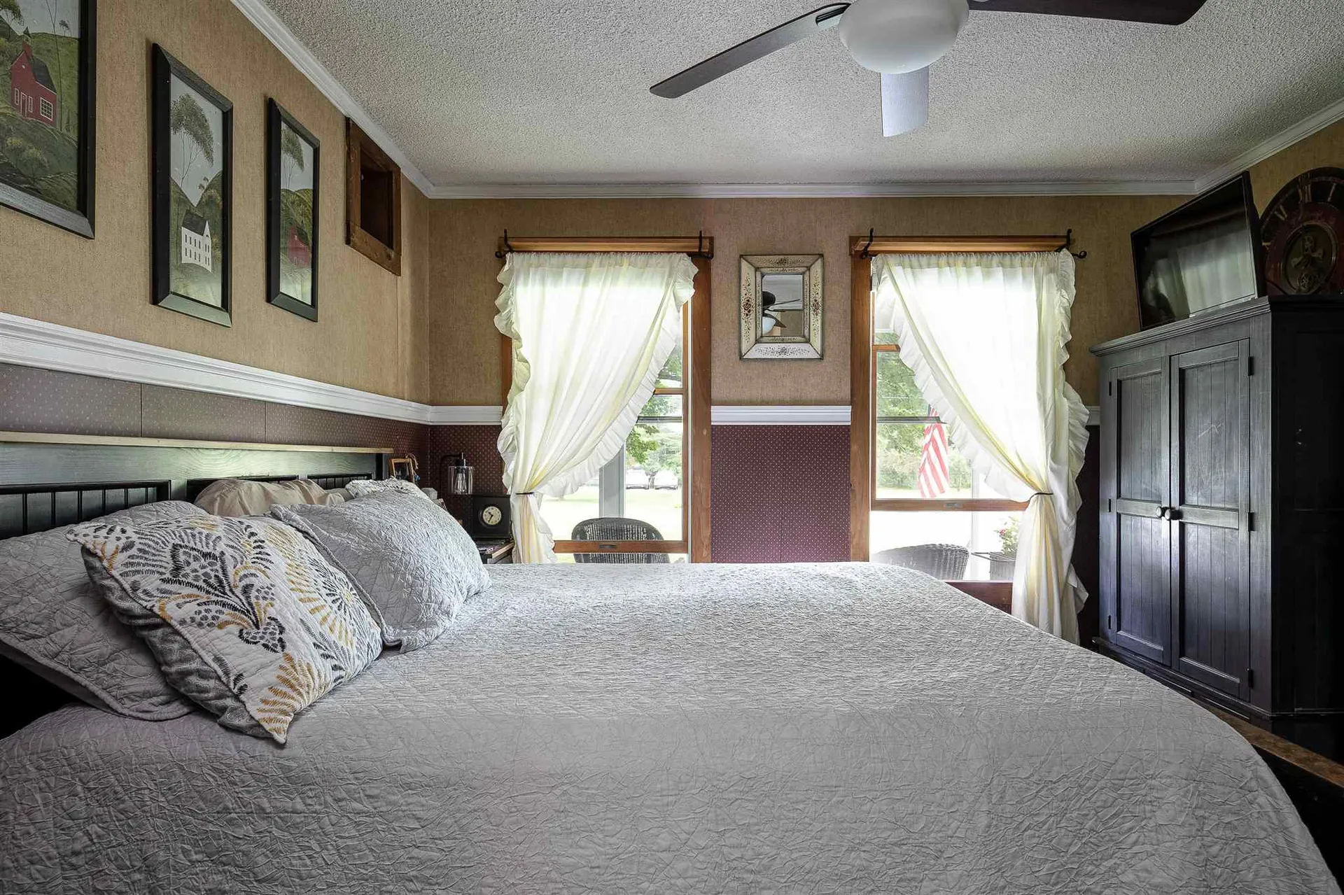 70 Crabapple Lane Hyde Park VT 05655