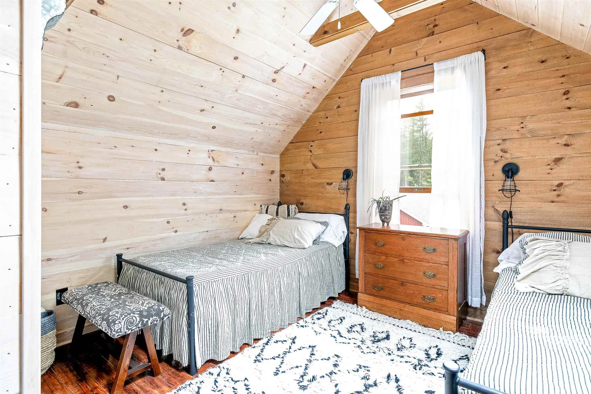 70 Crabapple Lane Hyde Park VT 05655