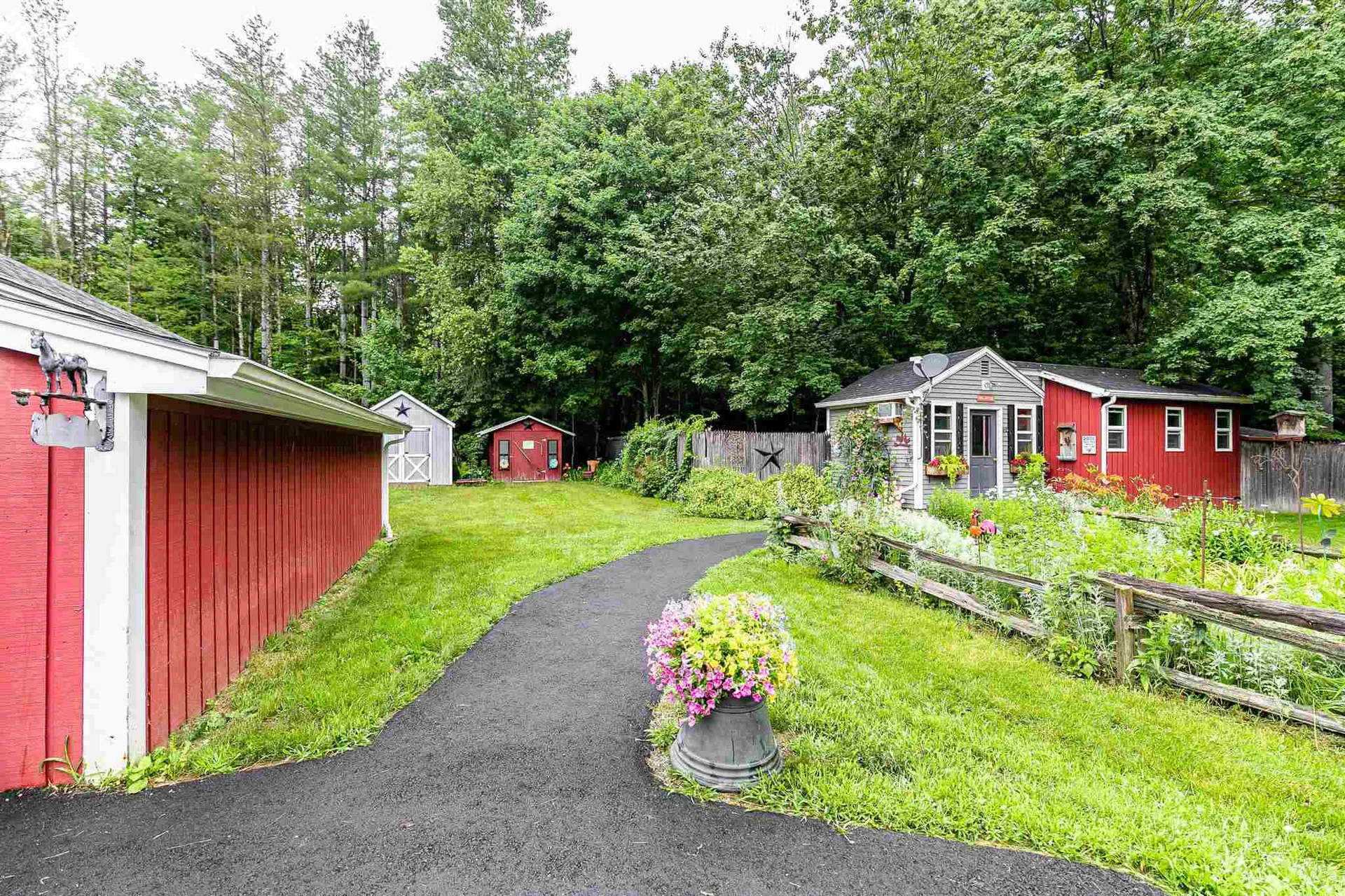 70 Crabapple Lane Hyde Park VT 05655