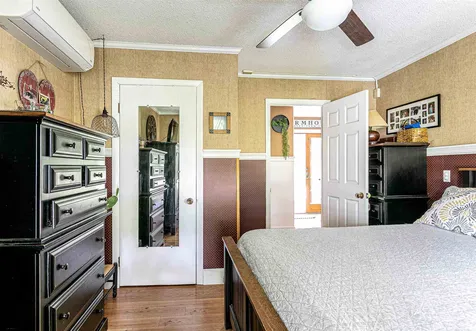 70 Crabapple Lane Hyde Park VT 05655
