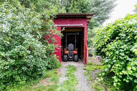 70 Crabapple Lane Hyde Park VT 05655