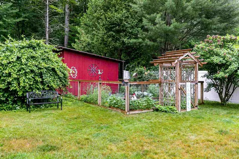 70 Crabapple Lane Hyde Park VT 05655