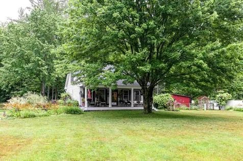 70 Crabapple Lane Hyde Park VT 05655