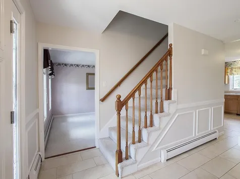 3 Macintosh Drive Londonderry NH 03053