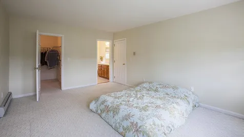 3 Macintosh Drive Londonderry NH 03053