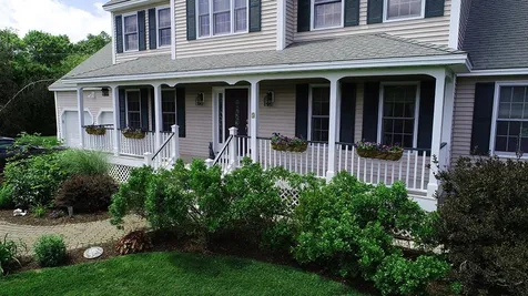 3 Macintosh Drive Londonderry NH 03053