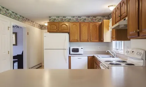 3 Macintosh Drive Londonderry NH 03053