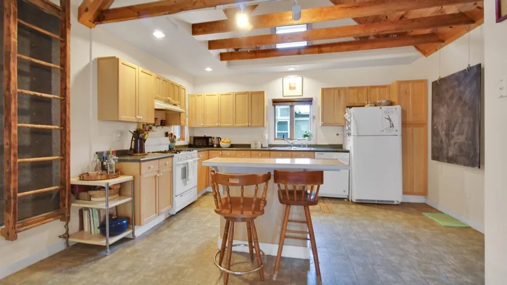 235 S Winooski Avenue Burlington VT 05401