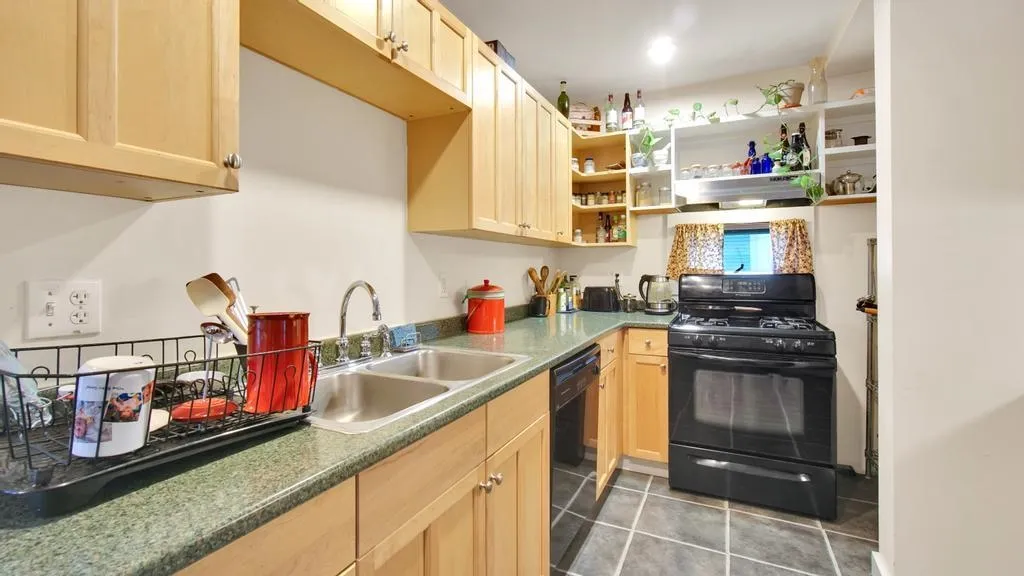 235 S Winooski Avenue Burlington VT 05401