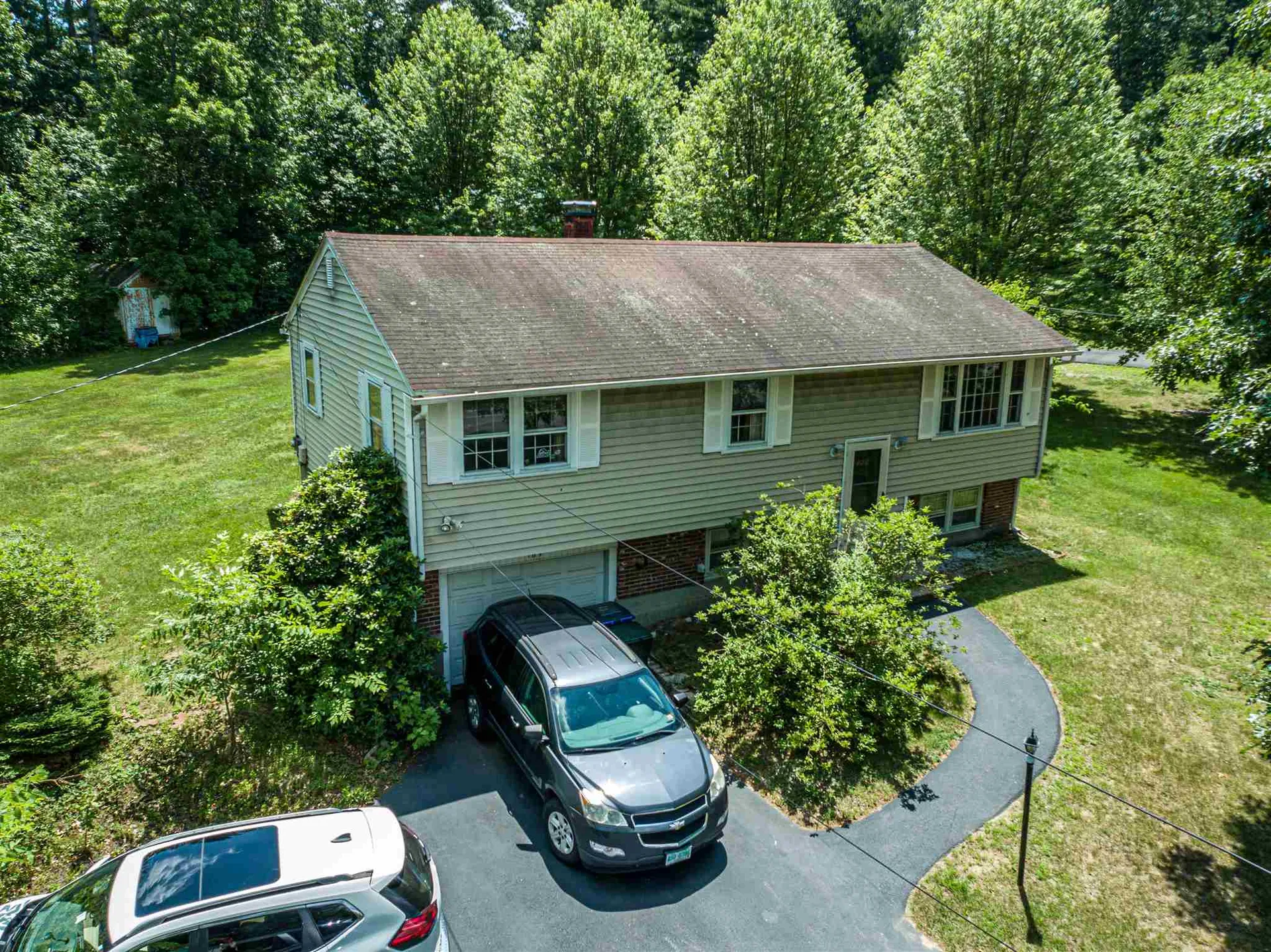 169 Pillsbury Road Londonderry NH 03053