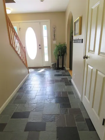 20 Apple Lane Glover VT 05839