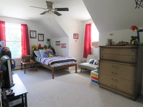 20 Apple Lane Glover VT 05839