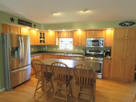 20 Apple Lane Glover VT 05839