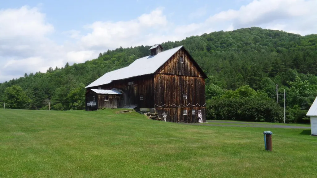 425 Vt Route 110 Tunbridge VT 05077