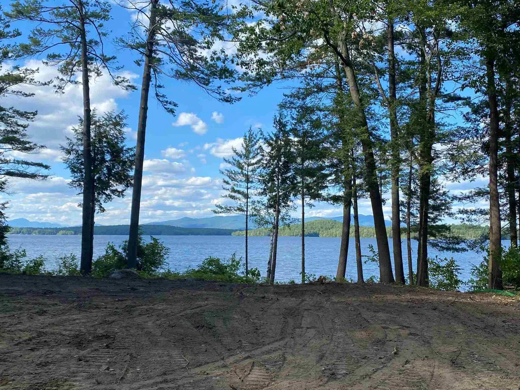 8 Broadview Terrace Gilford NH 03249