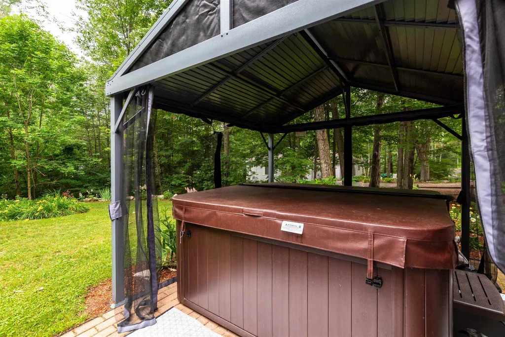 35 Robin Acres Drive Wolfeboro NH 03894