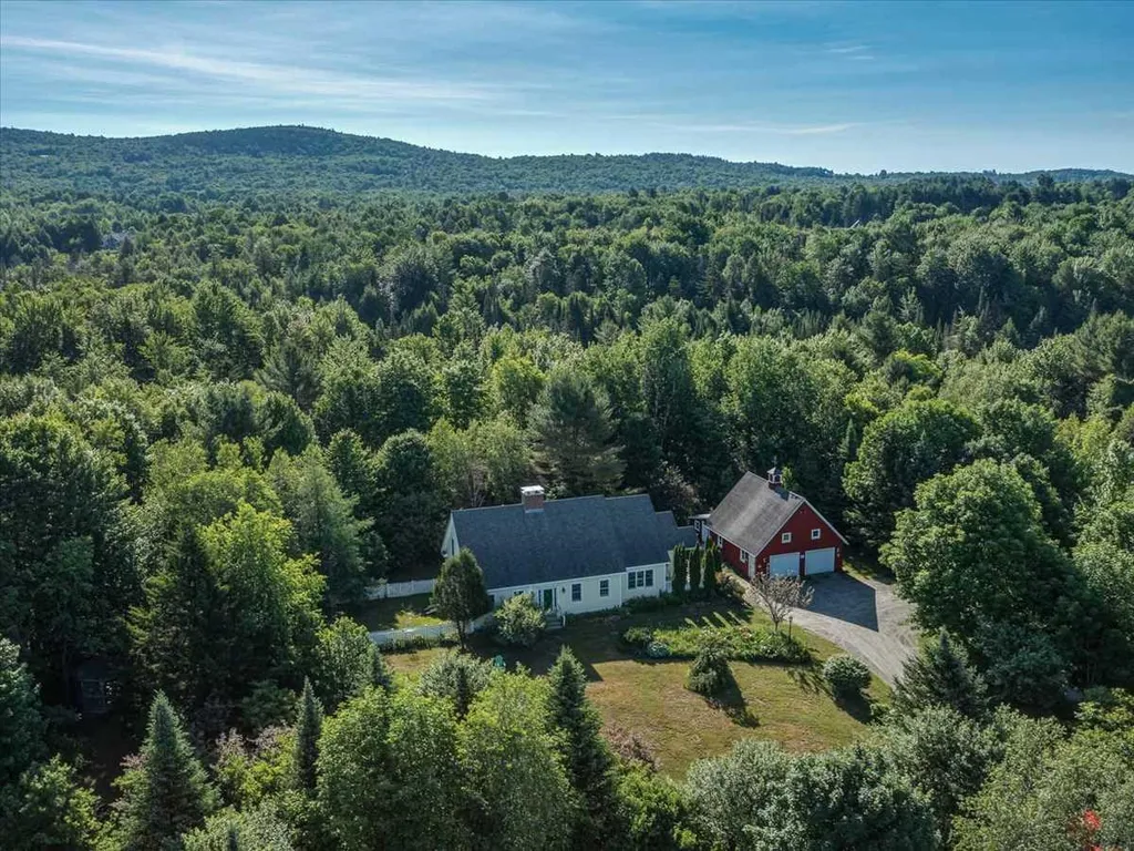 153 Orchard Farm Lane Hyde Park VT 05655