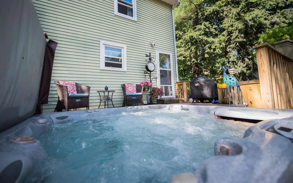 12 Riverside Drive Fremont NH 03044