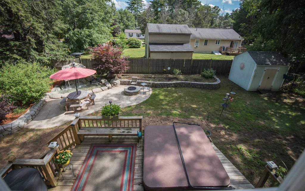12 Riverside Drive Fremont NH 03044