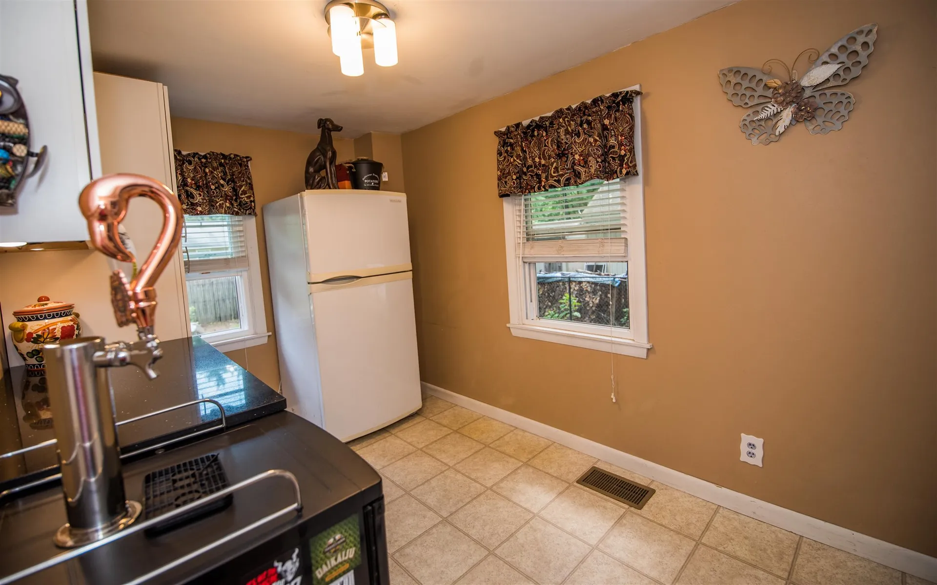 12 Riverside Drive Fremont NH 03044