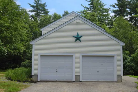 29 Great Pond Road Kingston NH 03848