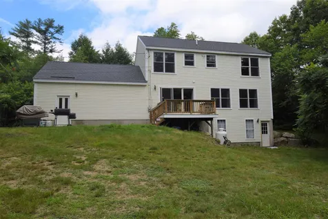 29 Great Pond Road Kingston NH 03848