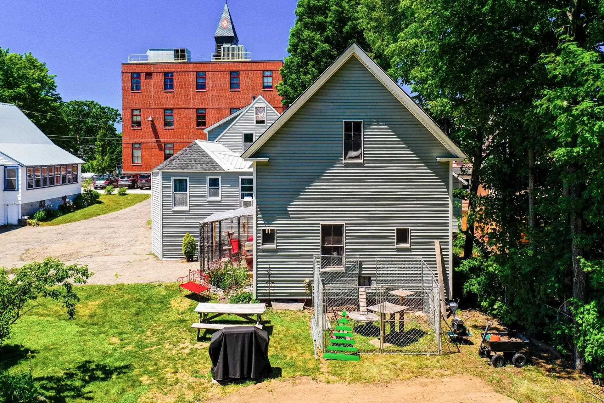 31 Academy Square Laconia NH 03246
