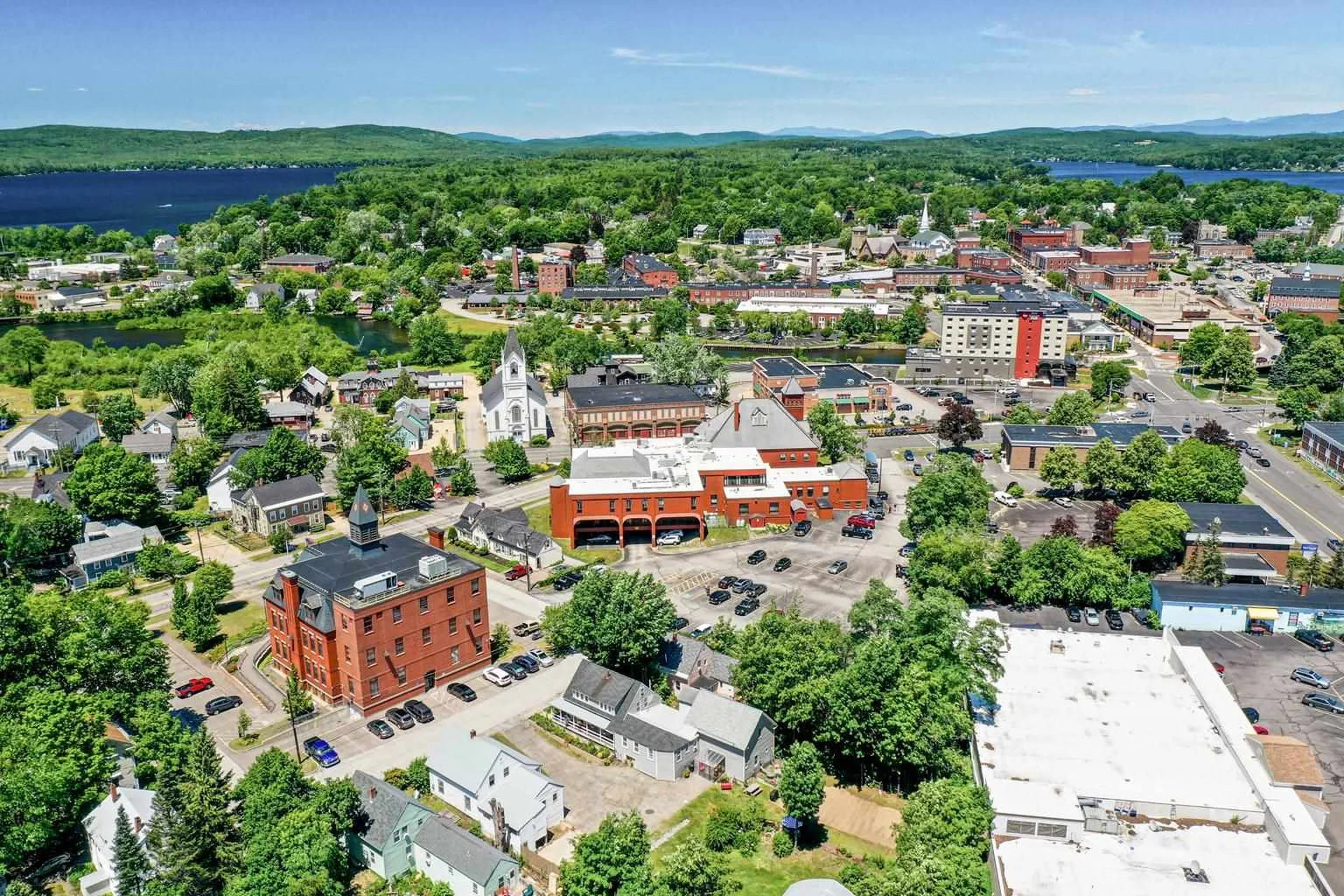 31 Academy Square Laconia NH 03246