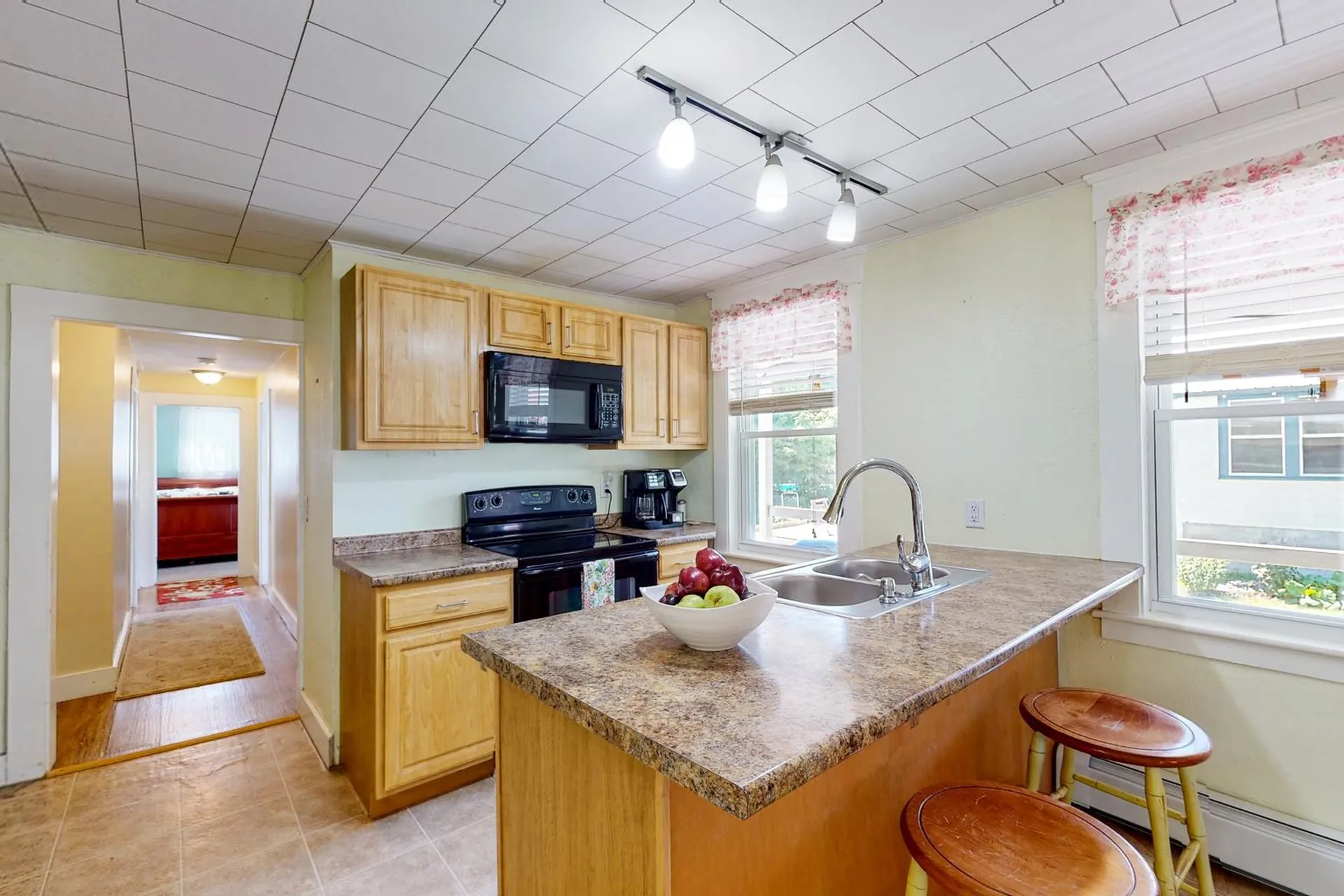 31 Academy Square Laconia NH 03246