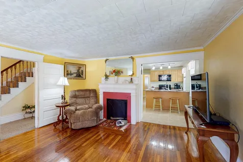 31 Academy Square Laconia NH 03246
