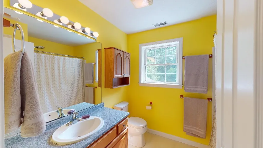 4 Fox Meadow Drive Bow NH 03304