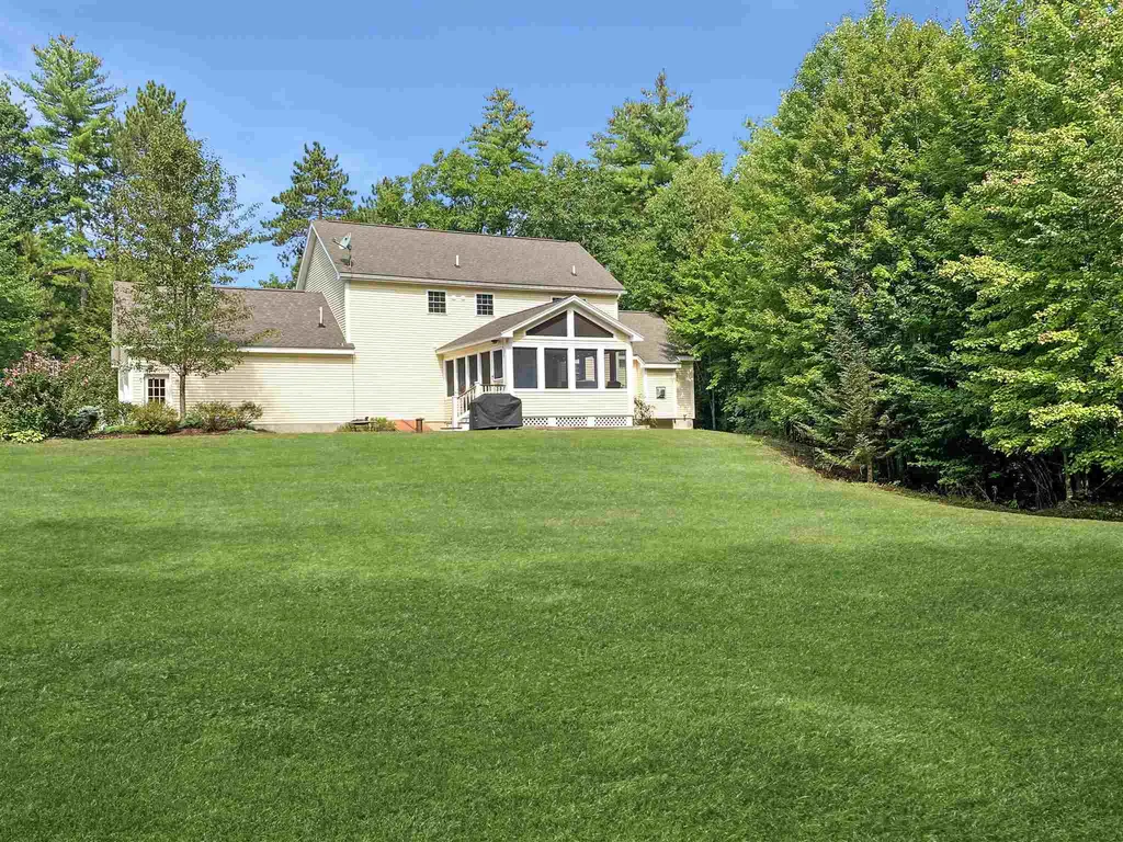 4 Fox Meadow Drive Bow NH 03304