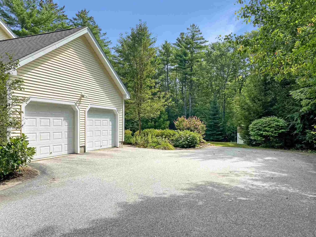 4 Fox Meadow Drive Bow NH 03304