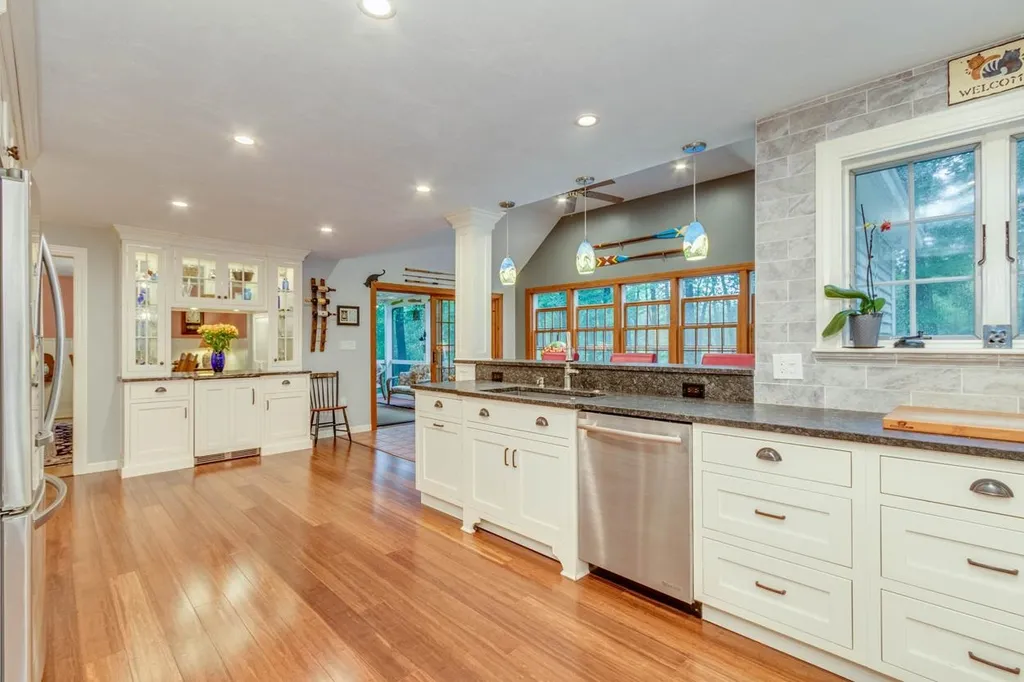 27 Oakmont Drive Concord NH 03301