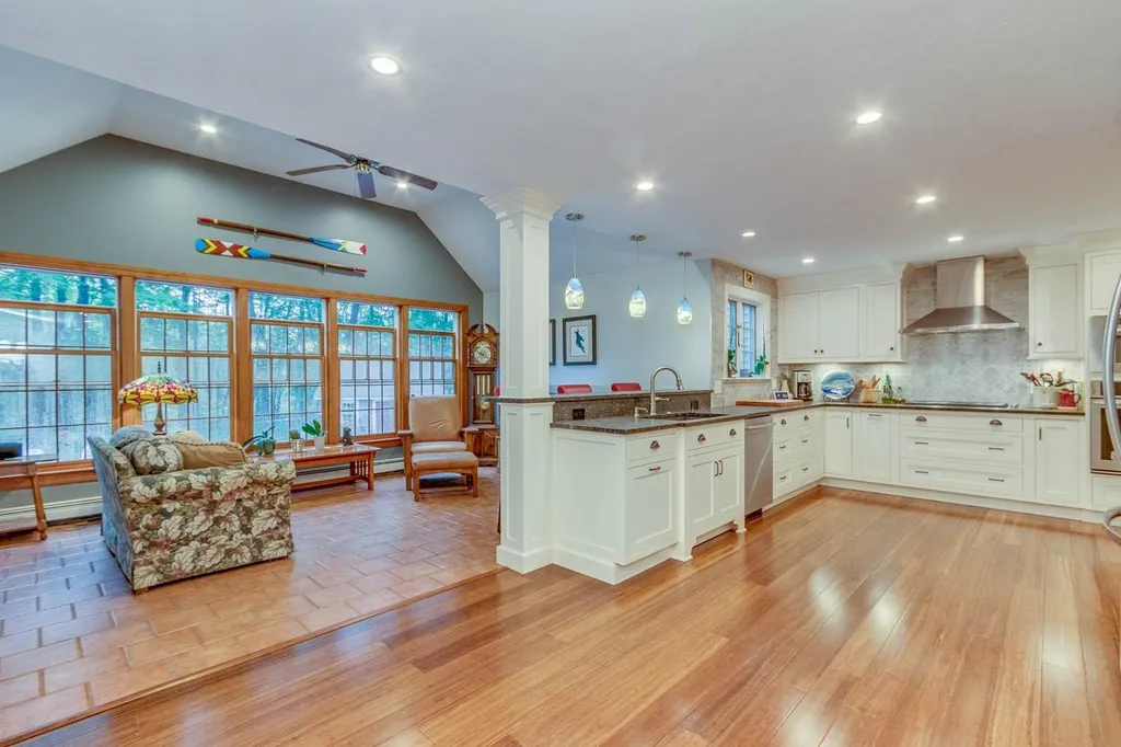 27 Oakmont Drive Concord NH 03301